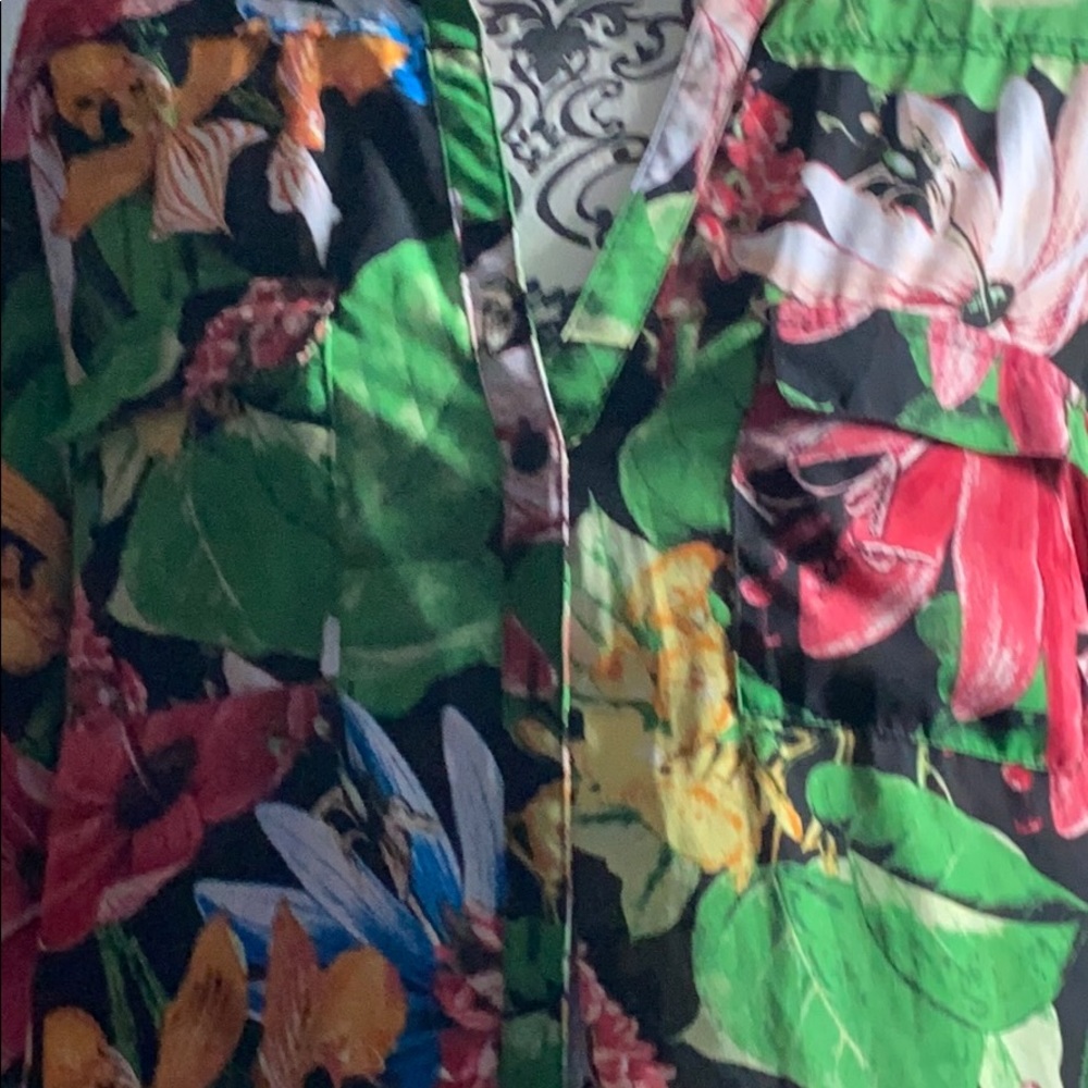 sheer blouse xl euc worn once - Picture 6 of 6